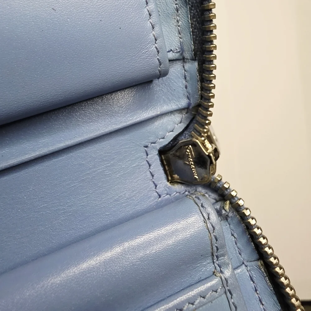 Salvatore Ferragamo Light Blue Leather Wallet - Picture 8 of 13